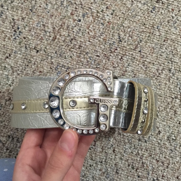 Guess belt