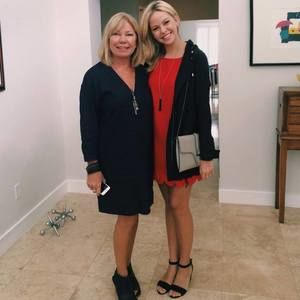 Meet your Posher, Caroline