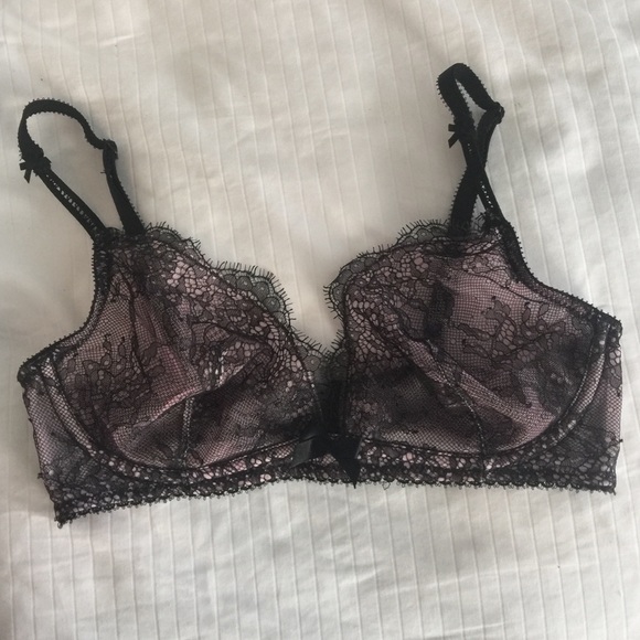 VS Unlined Very Sexy Plunge Bra