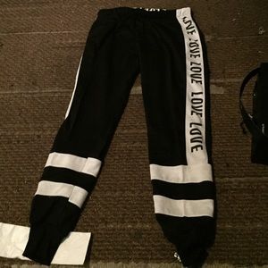 Sweatpants size XL never worn