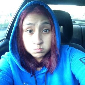 Meet your Posher, Julissa