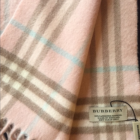 Burberry cashmere scarf