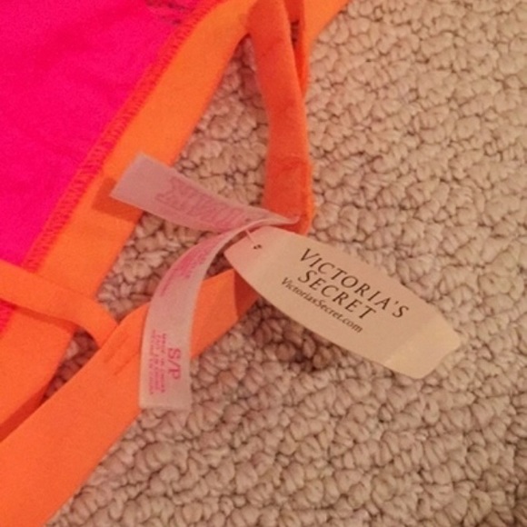 PINK Bralettes - Picture 3 of 4