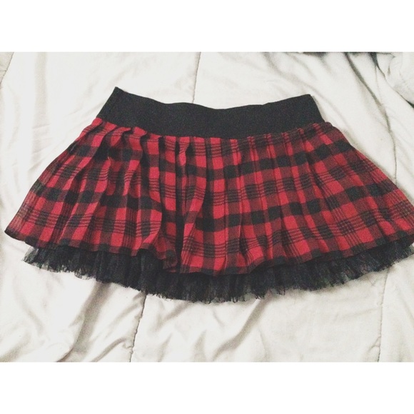 Red and black plaid and lace skirt❣