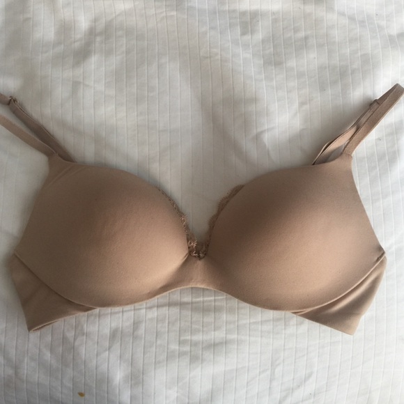 VS Nude Plunge Push Up Bra