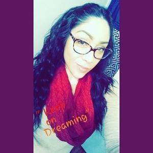 Meet your Posher, Ana elizabeth