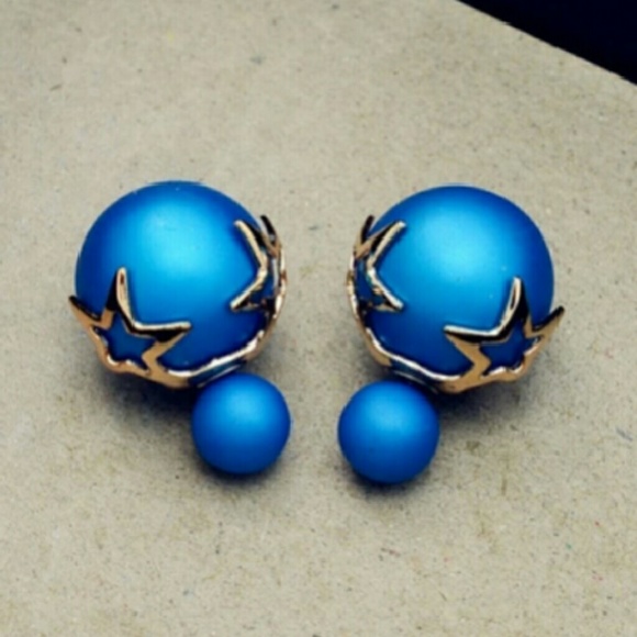 Double sided earrings