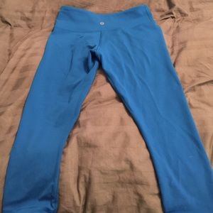 Lululemon wunder under capri pants (reversible)