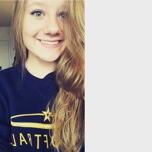 Meet your Posher, Skylar