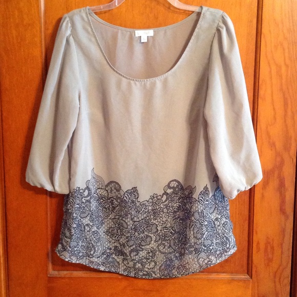 Grey & navy 3/4 sleeve top