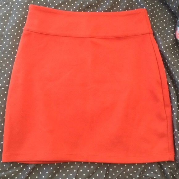 Silence + Noise Mini Bodycon Skirt - Picture 1 of 3