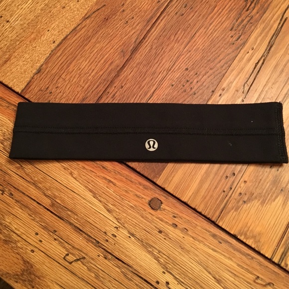 lululemon athletica Accessories - LULULEMON HEADBAND