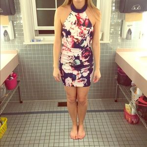 Floral print body con dress 🔥🔥🔥