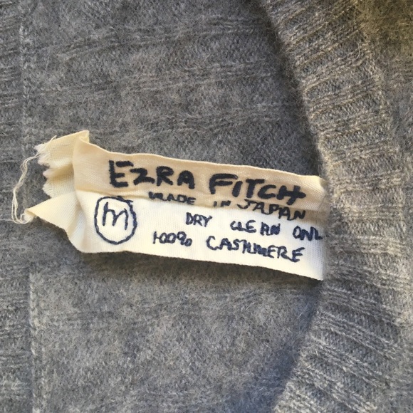 Abercrombie and Fitch cashmere sweater - Picture 2 of 3