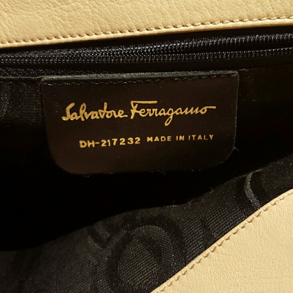 ***** SOLD****Salvatore Ferragamo Purse - Picture 2 of 4