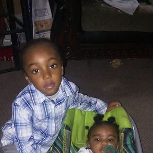 Meet your Posher, Evanlis