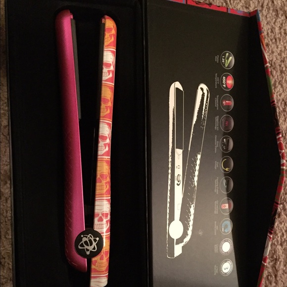 Ceramic flat iron. Limited addition.
