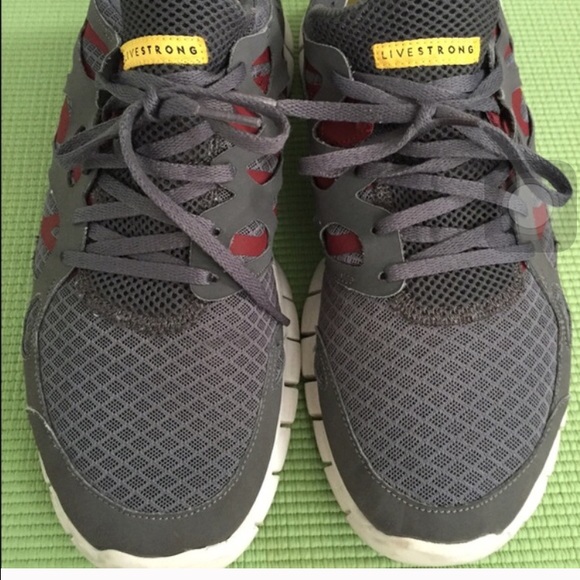 Nike Livestrong Free Runs