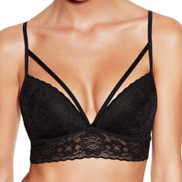 black VS pink bra!