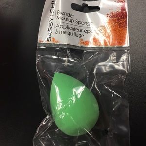 Cute green makeup sponge✨✨