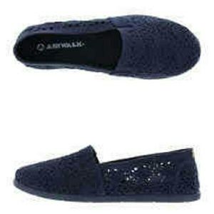 Womens dream slip on shoes