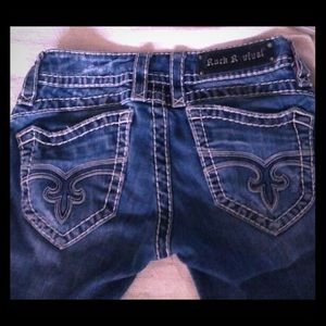 NWOT Rock Revival Capris! Size 27