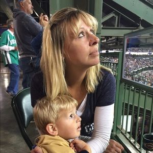 Meet your Posher, Angela