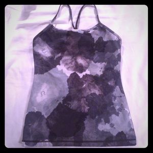 Lululemon running top