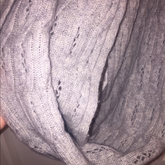 Grey infinite scarf - Picture 2 of 2