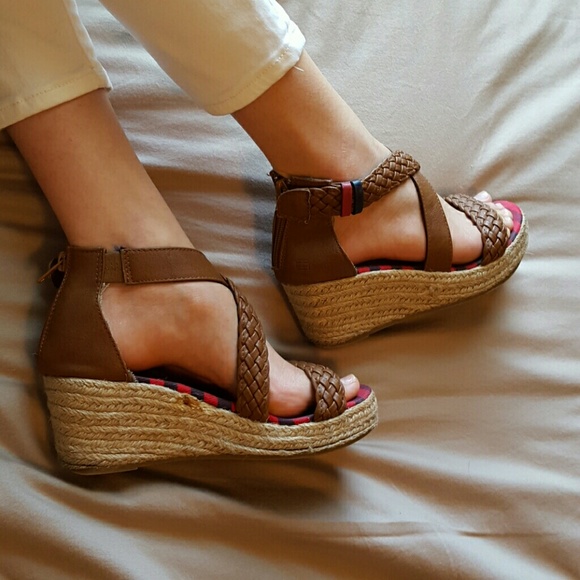 Tommy Hilfiger Wedges/Espadrilles 🌹