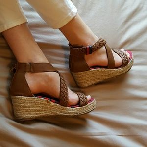 Tommy Hilfiger Wedges/Espadrilles 🌹