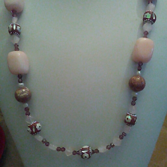 Necklace and earring set - Picture 3 of 4