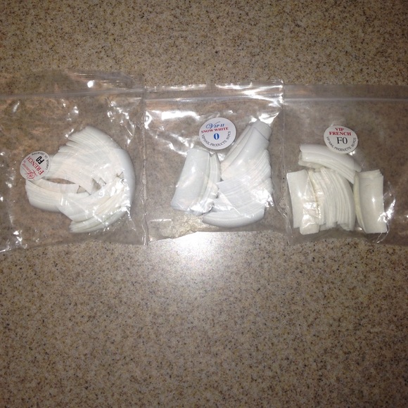 !BUNDLE! 150 acrylic nails