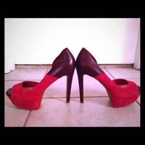 Crimson Jessica Simpson heels