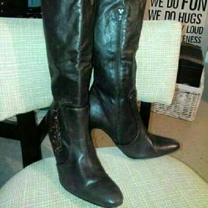 Leather boots