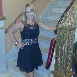 Meet your Posher, Lori