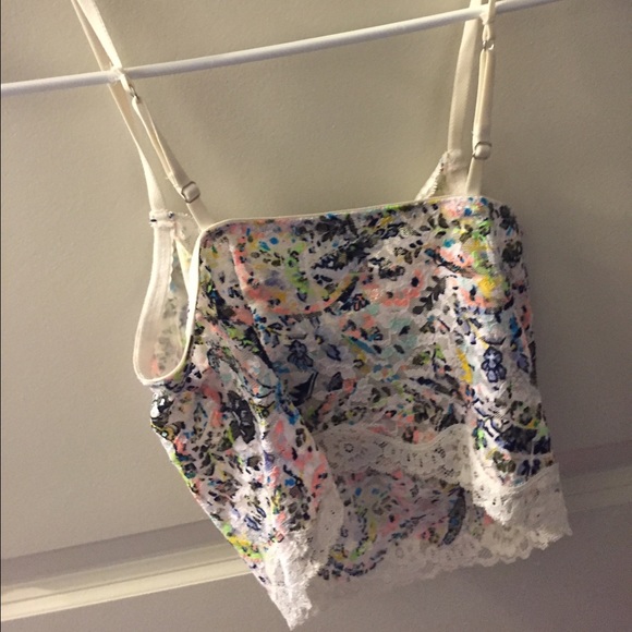 Victoria secret crop top - Picture 2 of 3