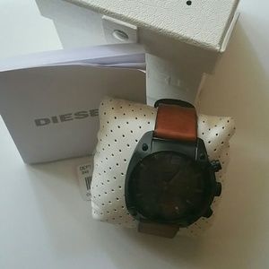New diesel watch for Mens ( Hold for Gogetum)