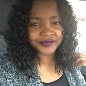 Meet your Posher, Renee