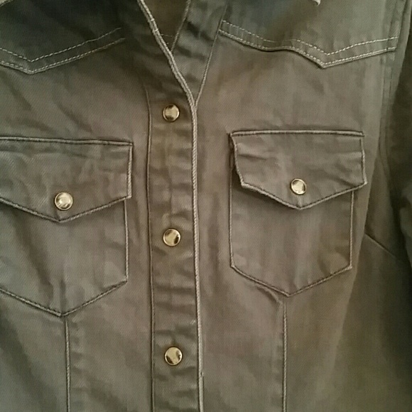 Long denim shirt jacket. Like New! - Picture 2 of 4