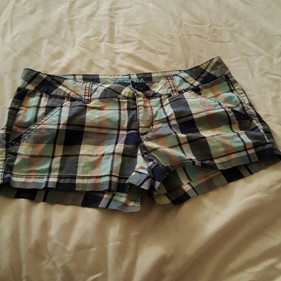 Shorts - Picture 1 of 2
