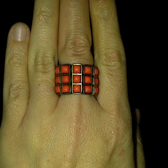 Stretchy orange ring