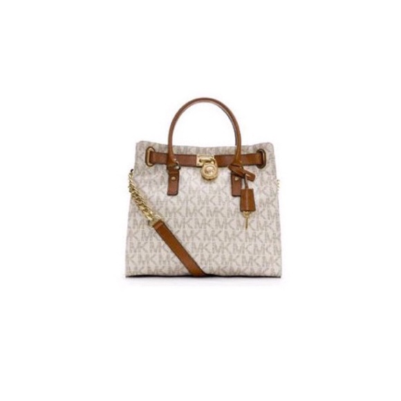 Hamilton Large Mk purse EUC like new worn it once