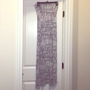 Gray & white Maxi skirt