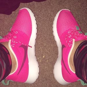 Pink Roshe