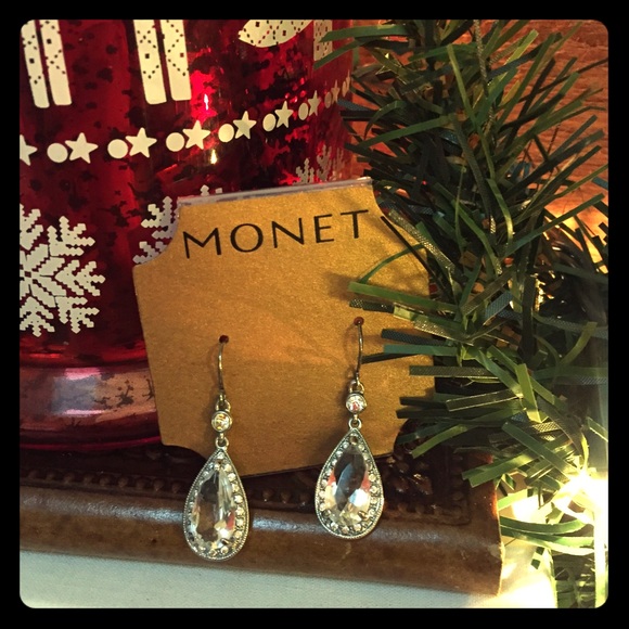 NWT Monet Teardrop Earrings