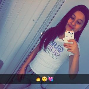 Meet your Posher, Daniela