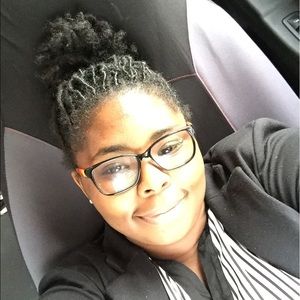 Meet your Posher, Christiana