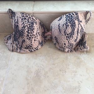 Cheetah print 36B fill coverage bra. Normal wear