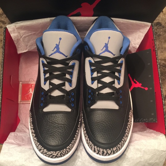 Jordan 3 retro 🔴SOLD🔴 - Picture 2 of 4